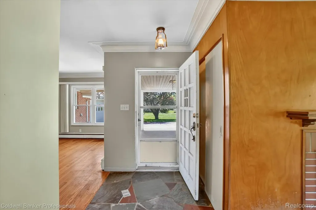 8245 Fenton Road Grand Blanc Charter Township MI 48439