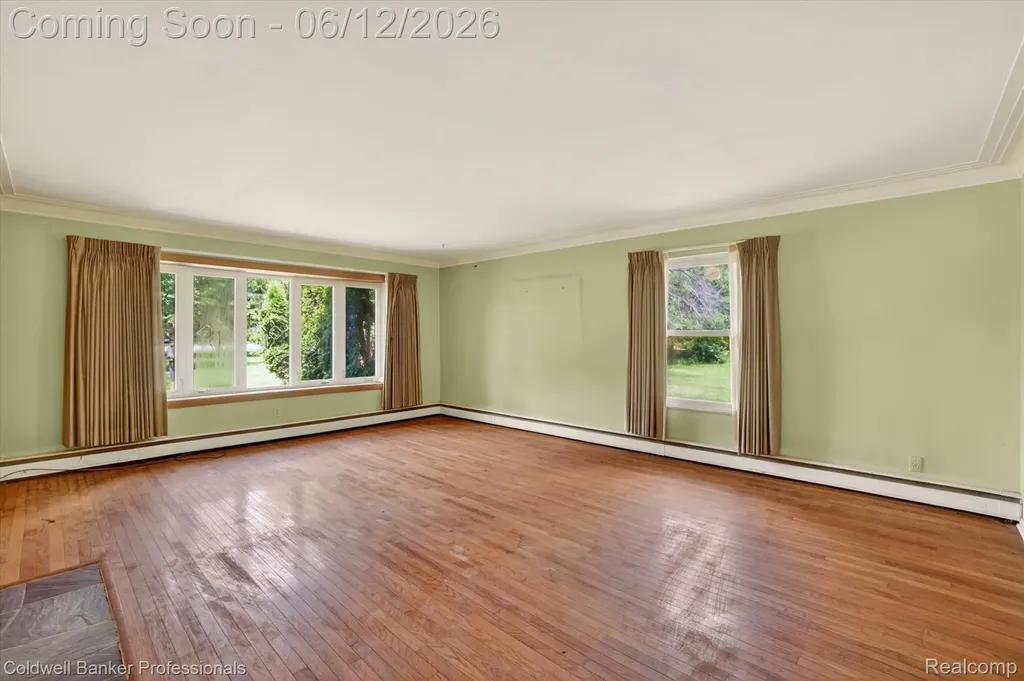 8245 Fenton Road Grand Blanc Charter Township MI 48439