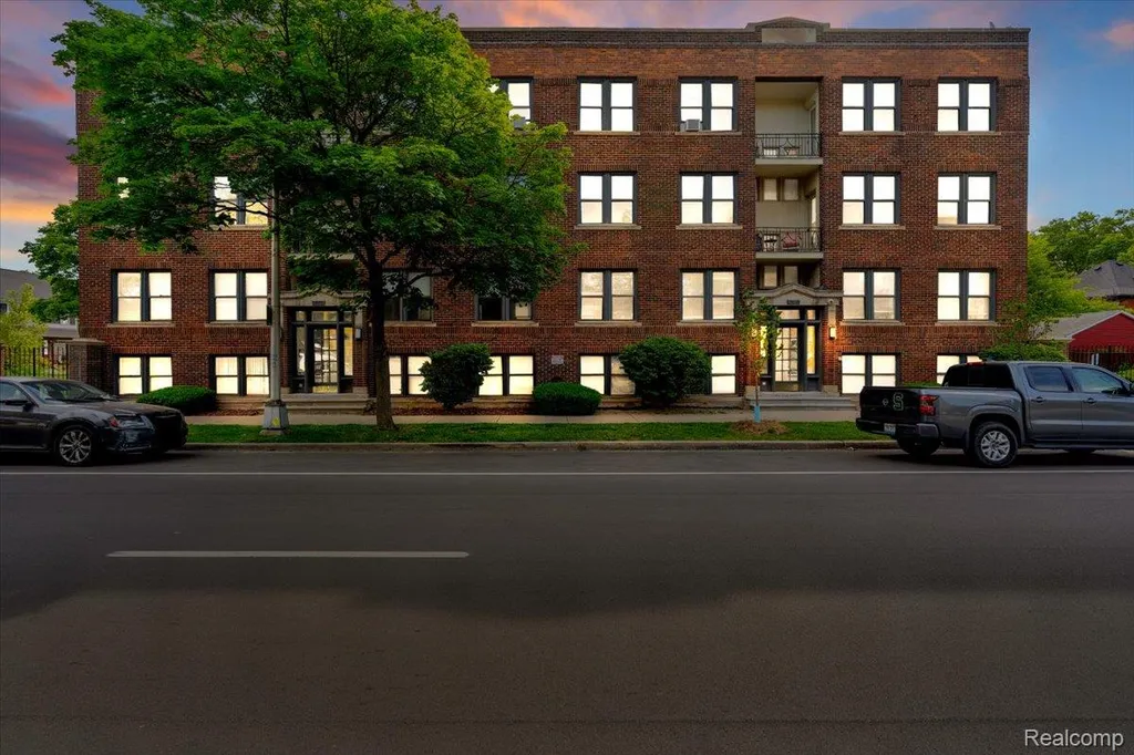 7750 3rd Street Detroit City MI 48202