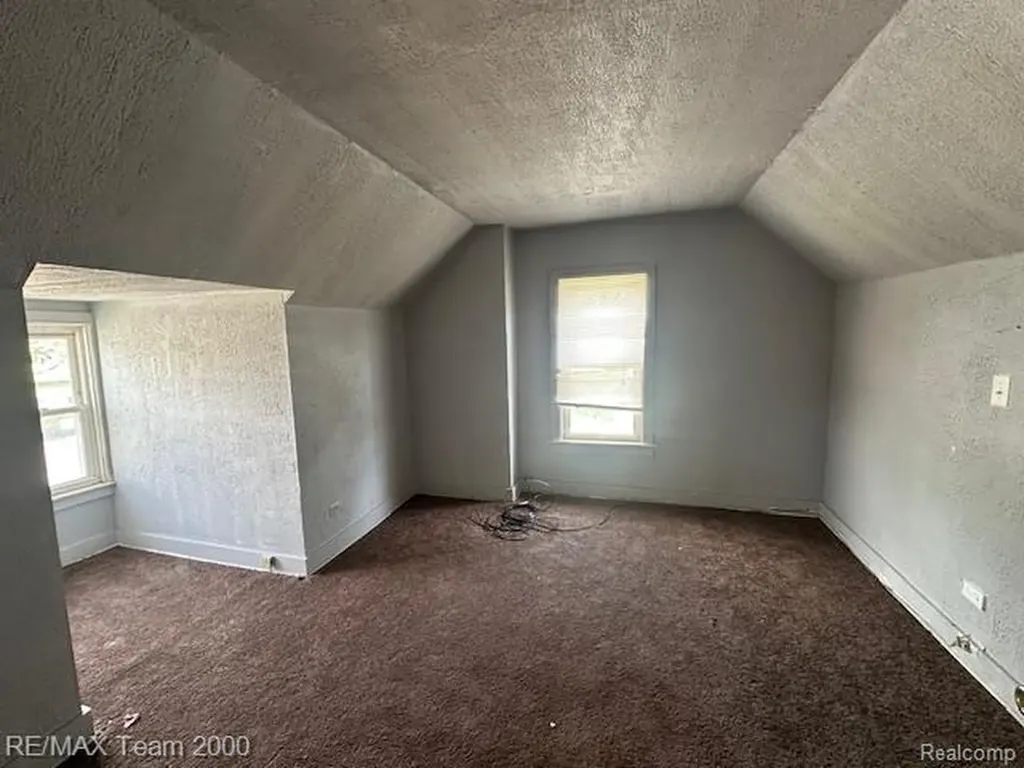 14203 Roselawn Street Detroit City MI 48238