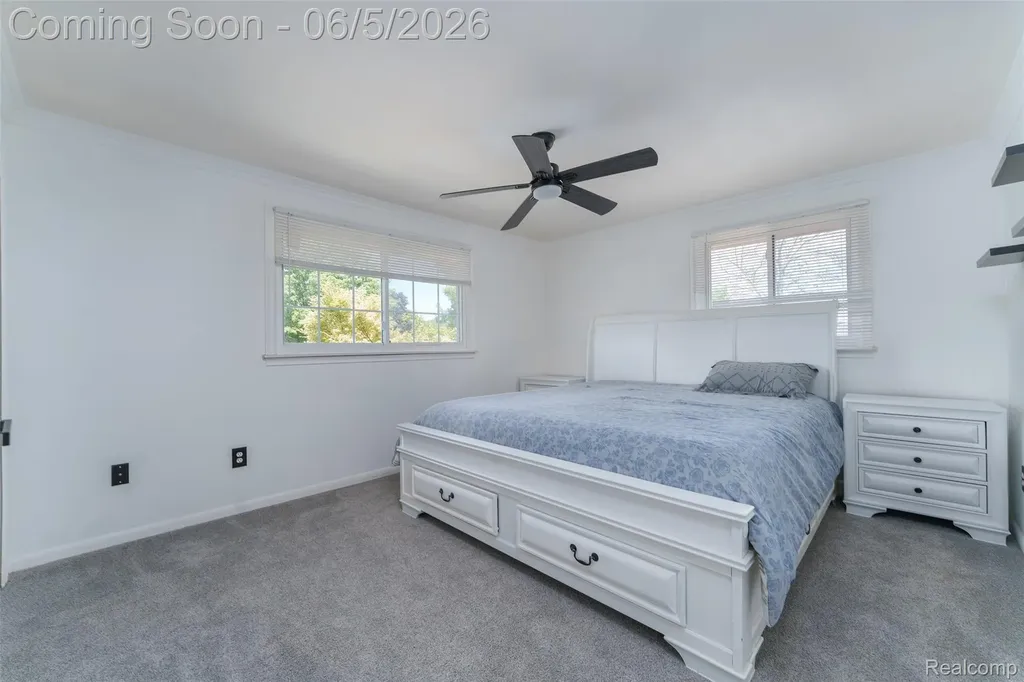 38451 Richland Street Livonia City MI 48150