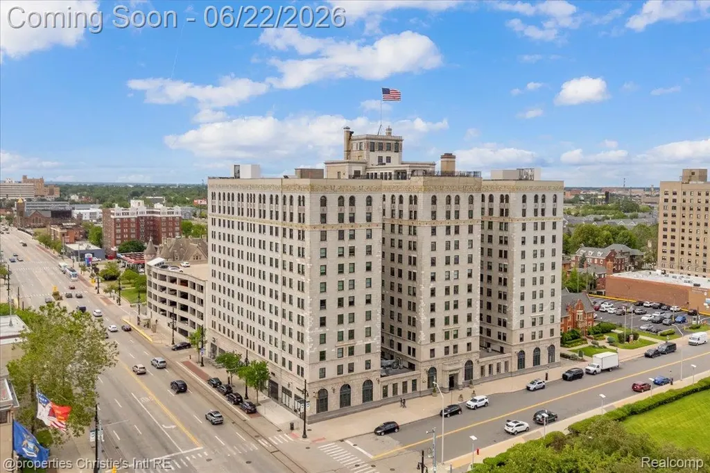 15 E Kirby Street Detroit City MI 48202