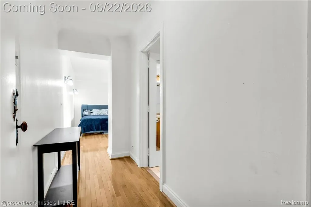 15 E Kirby Street Detroit City MI 48202