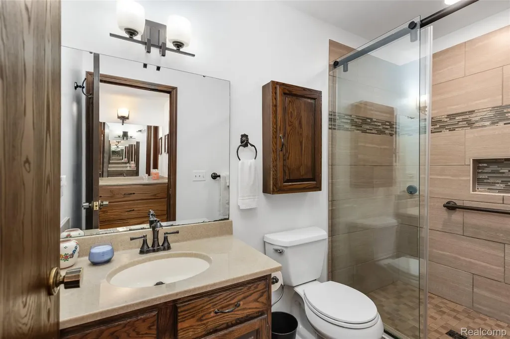 9730 Gibbs Road Springfield Charter Township MI 48348