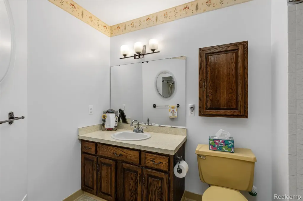 9730 Gibbs Road Springfield Charter Township MI 48348