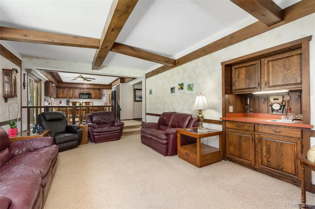 9730 Gibbs Road Springfield Charter Township MI 48348