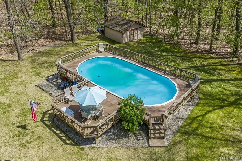 9730 Gibbs Road Springfield Charter Township MI 48348