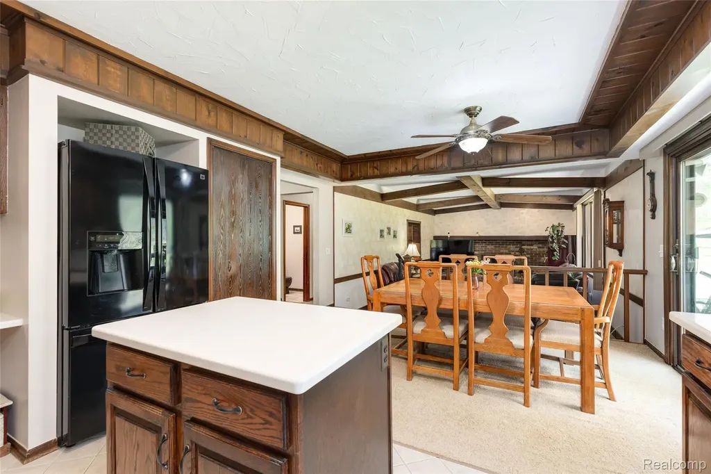 9730 Gibbs Road Springfield Charter Township MI 48348