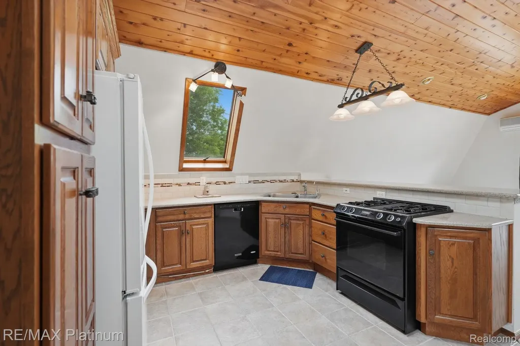 4328 N Gale Road Richfield Township MI 48423