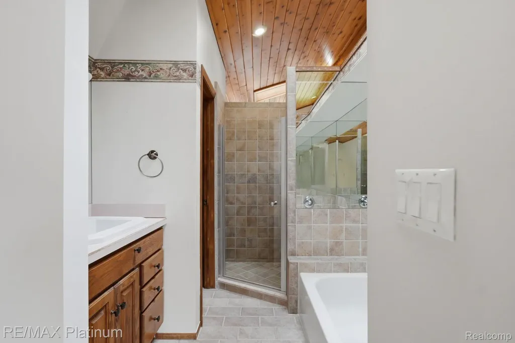 4328 N Gale Road Richfield Township MI 48423