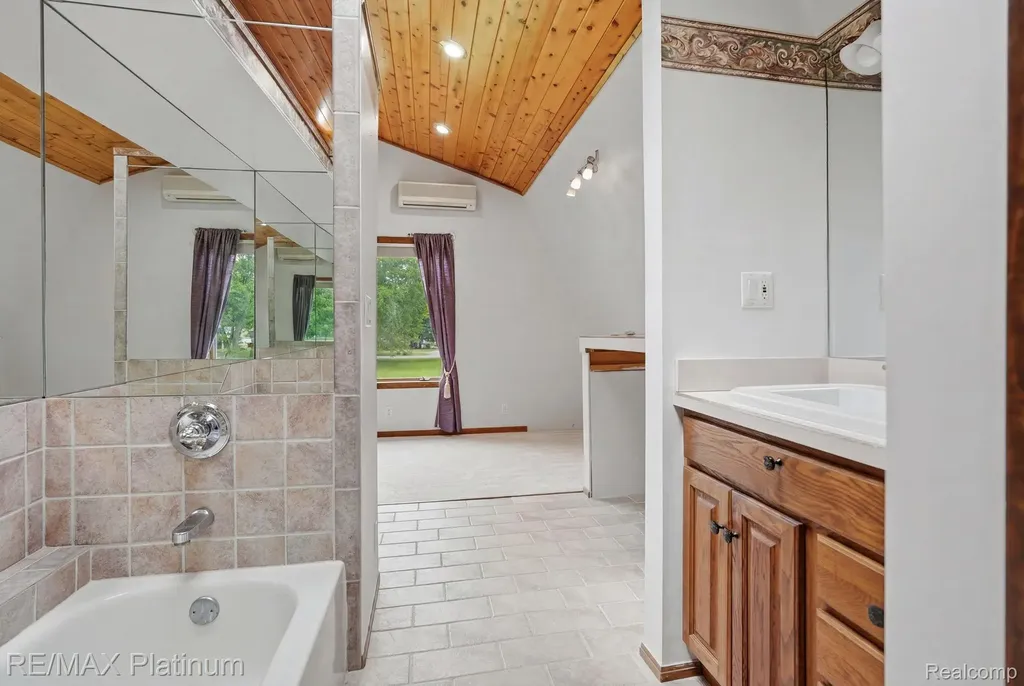 4328 N Gale Road Richfield Township MI 48423