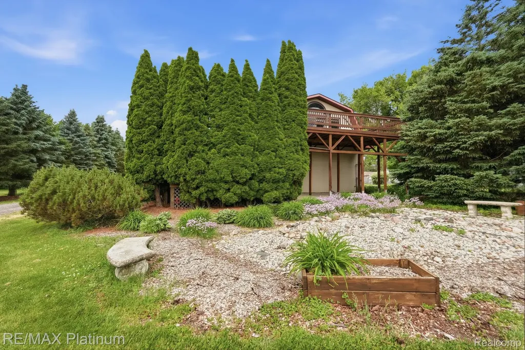 4328 N Gale Road Richfield Township MI 48423