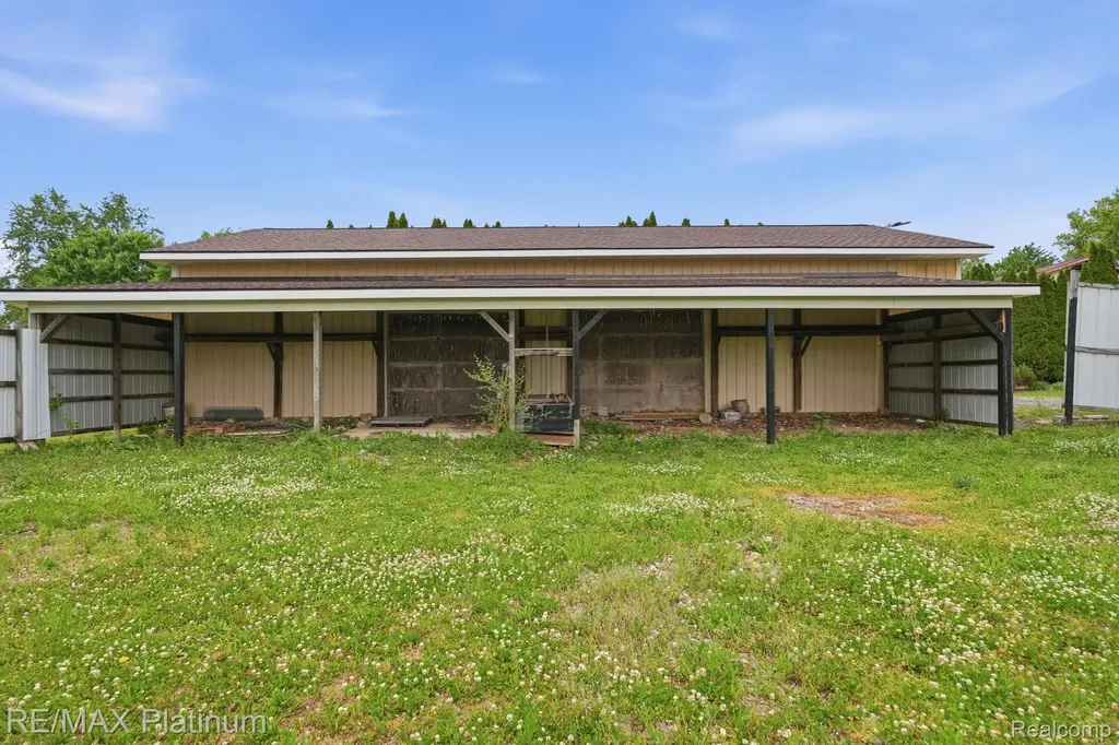 4328 N Gale Road Richfield Township MI 48423