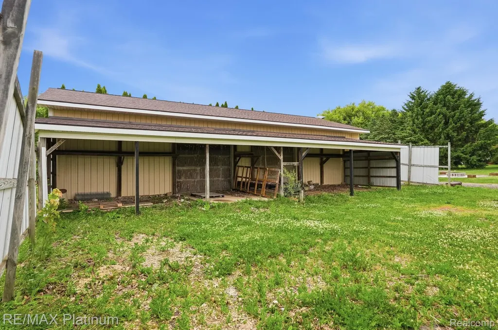 4328 N Gale Road Richfield Township MI 48423