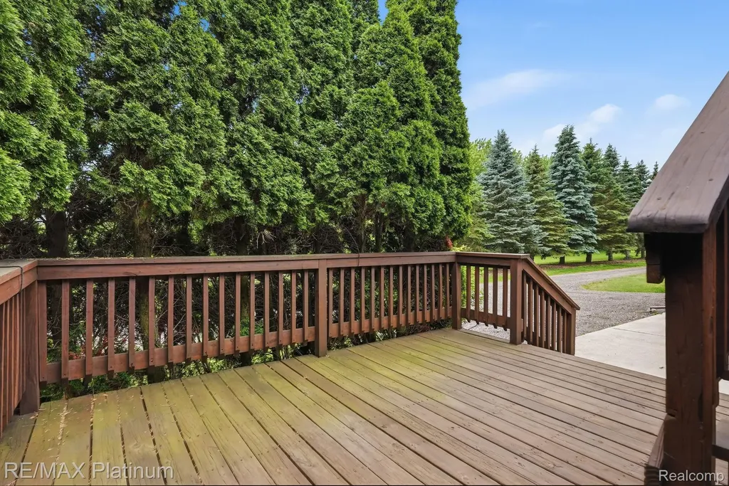 4328 N Gale Road Richfield Township MI 48423