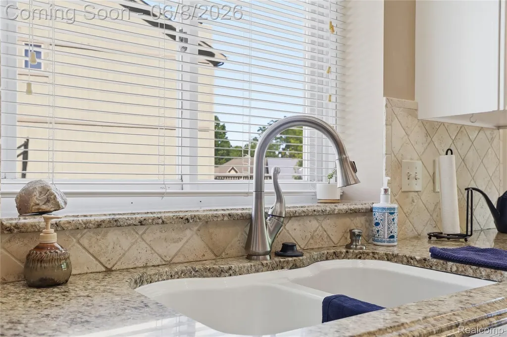 6153 Pine Creek Court Grand Blanc Charter Township MI 48439