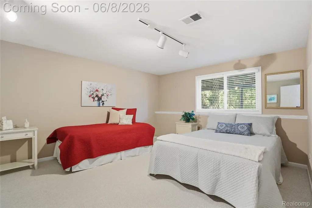 6153 Pine Creek Court Grand Blanc Charter Township MI 48439