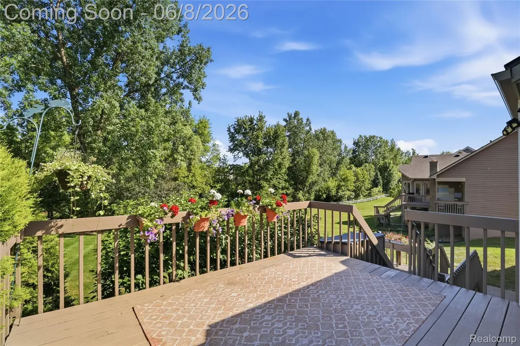 6153 Pine Creek Court Grand Blanc Charter Township MI 48439