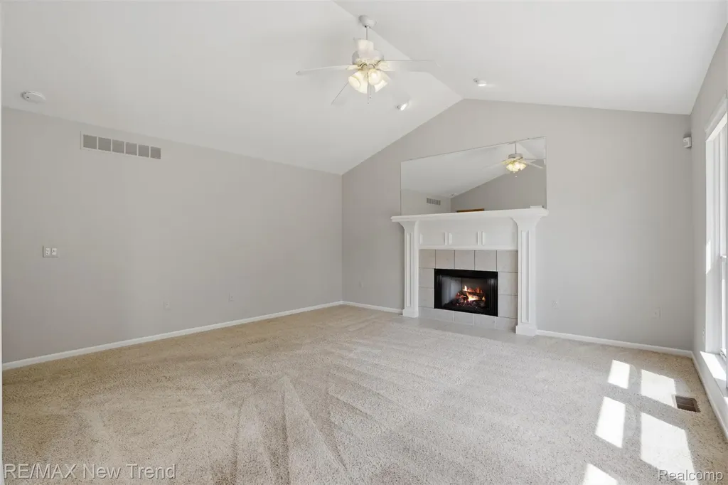 729 Akehurst Lane White Lake Charter Township MI 48386