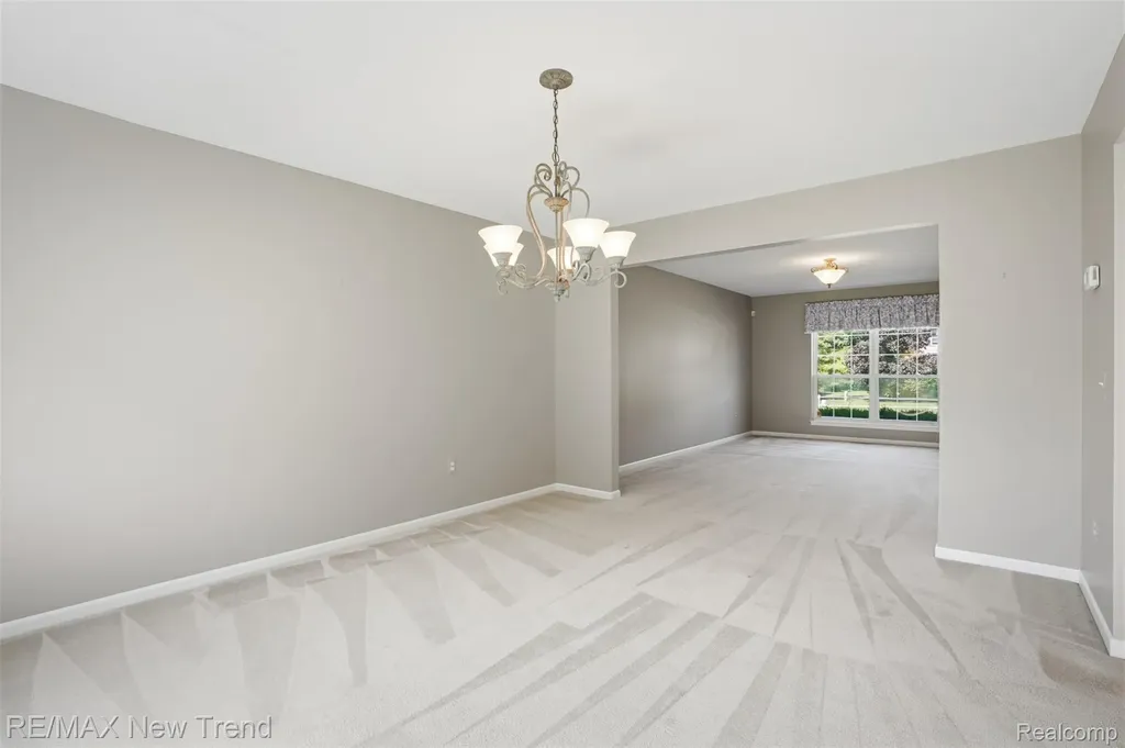 729 Akehurst Lane White Lake Charter Township MI 48386