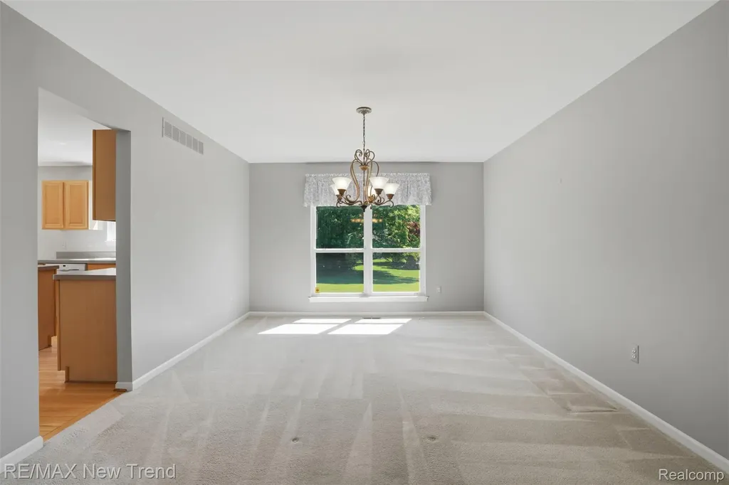 729 Akehurst Lane White Lake Charter Township MI 48386