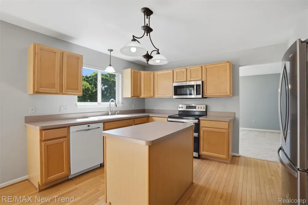 729 Akehurst Lane White Lake Charter Township MI 48386