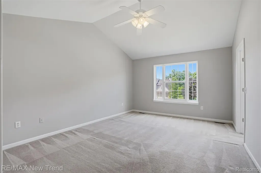 729 Akehurst Lane White Lake Charter Township MI 48386