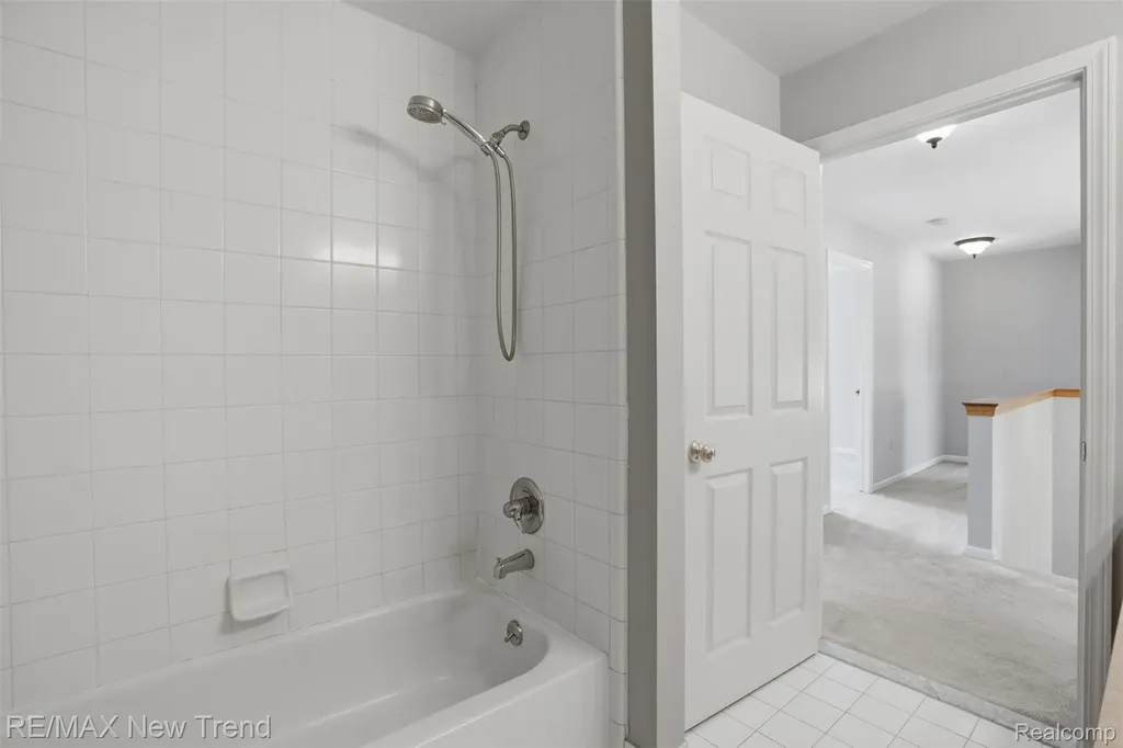 729 Akehurst Lane White Lake Charter Township MI 48386