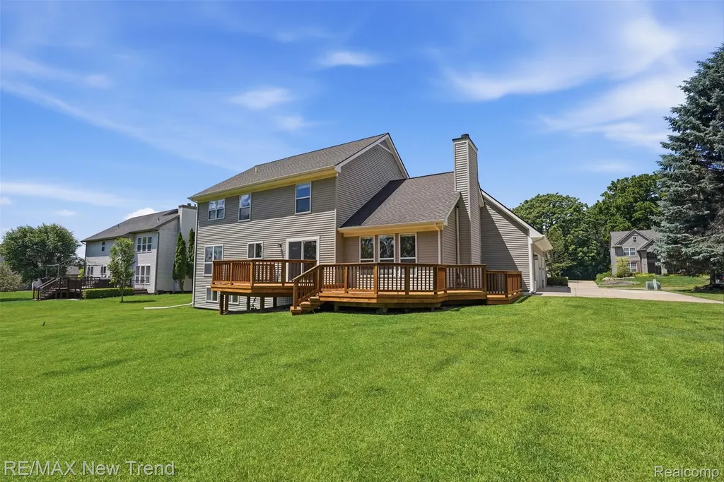 729 Akehurst Lane White Lake Charter Township MI 48386