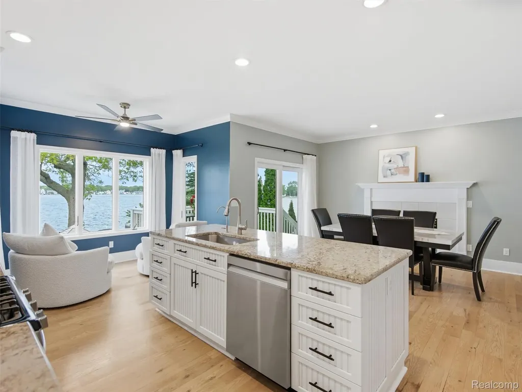 12224 Mantawauka Drive Fenton Charter Township MI 48430