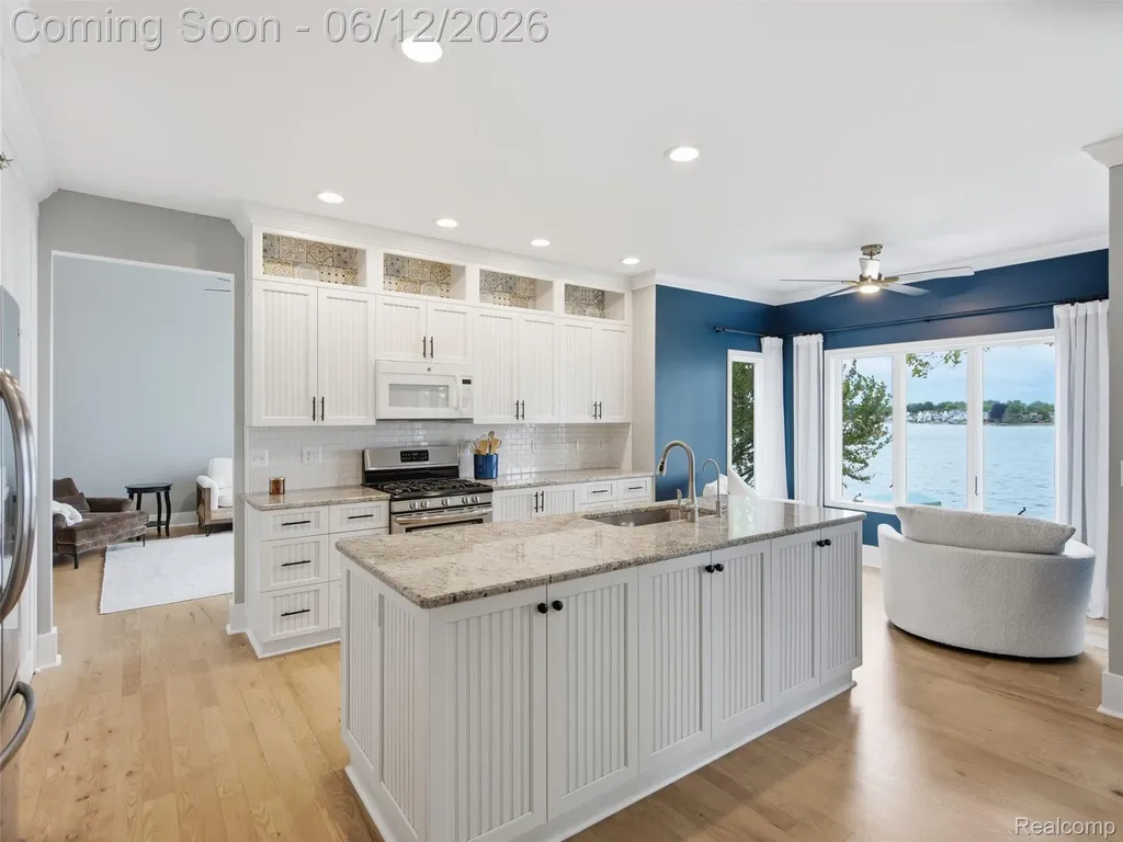 12224 Mantawauka Drive Fenton Charter Township MI 48430