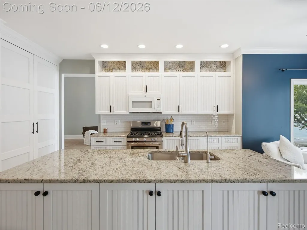 12224 Mantawauka Drive Fenton Charter Township MI 48430