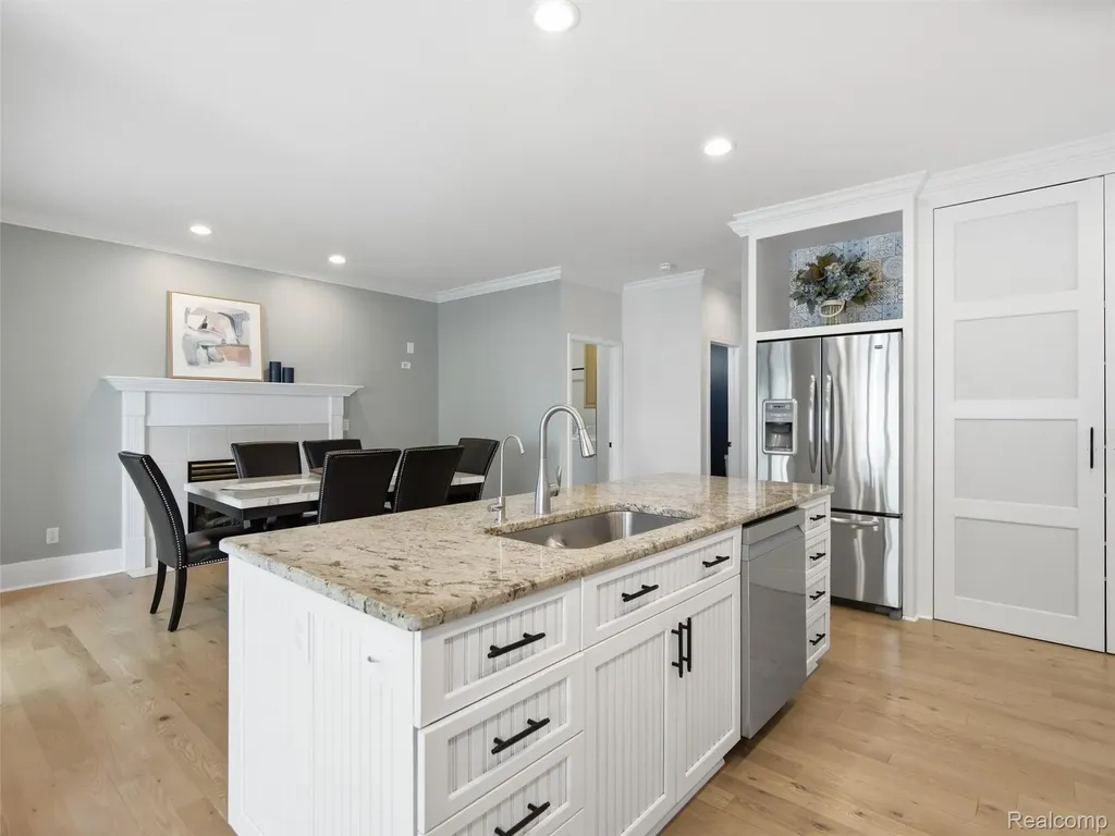12224 Mantawauka Drive Fenton Charter Township MI 48430