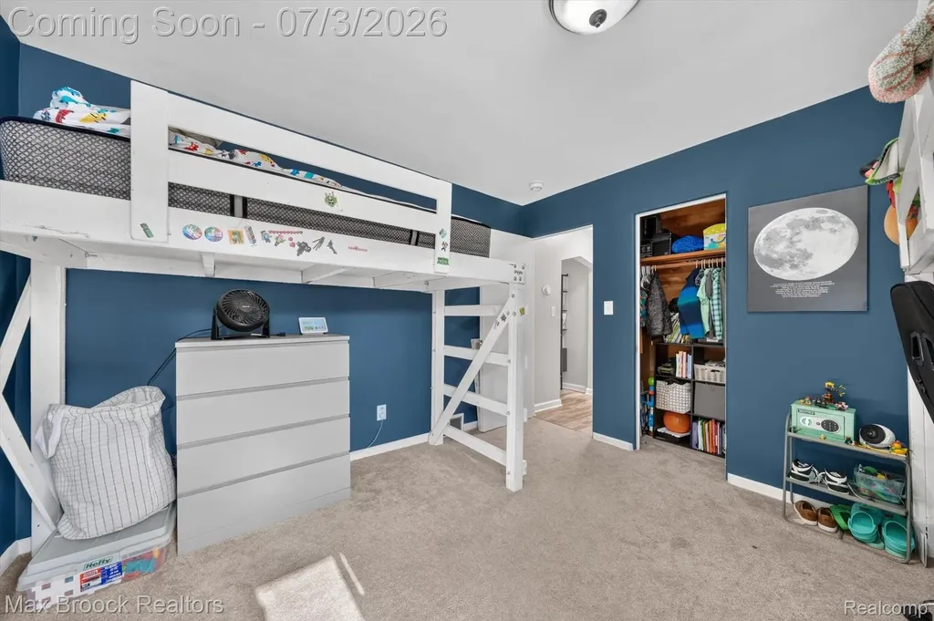 1124 E Windemere Avenue Royal Oak City MI 48073