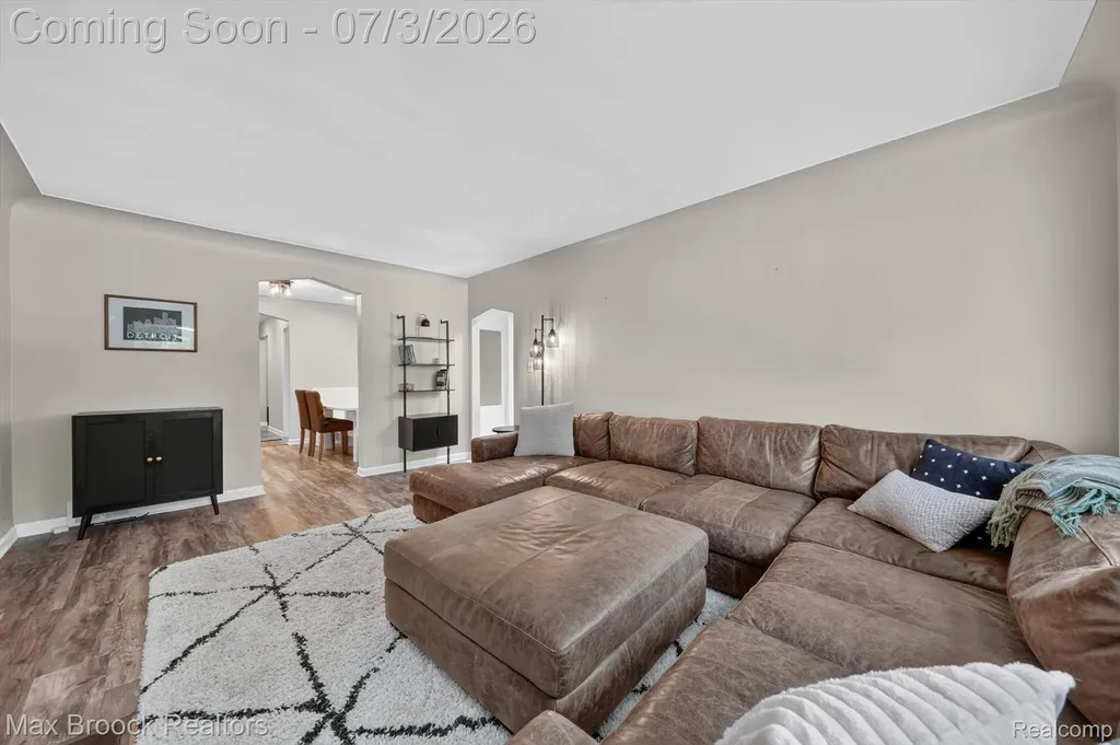 1124 E Windemere Avenue Royal Oak City MI 48073
