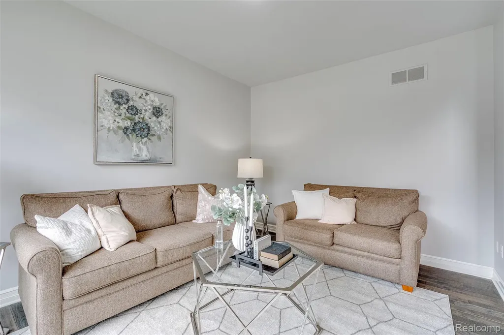 4119 Stonington Drive Troy City MI 48085