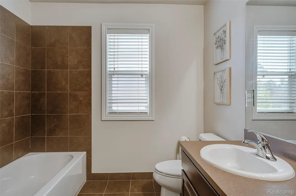 4119 Stonington Drive Troy City MI 48085
