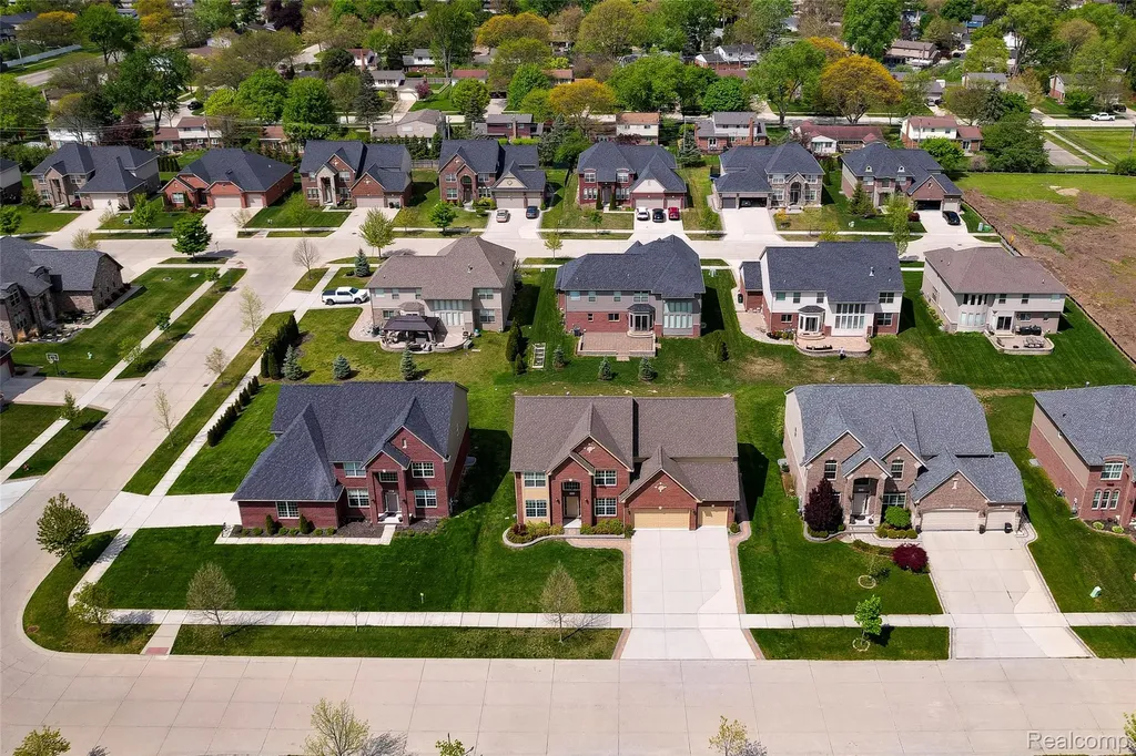 4119 Stonington Drive Troy City MI 48085