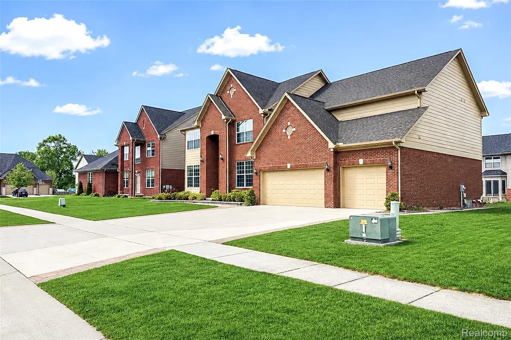 4119 Stonington Drive Troy City MI 48085