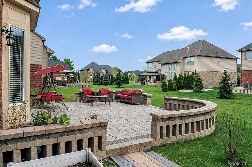 4119 Stonington Drive Troy City MI 48085