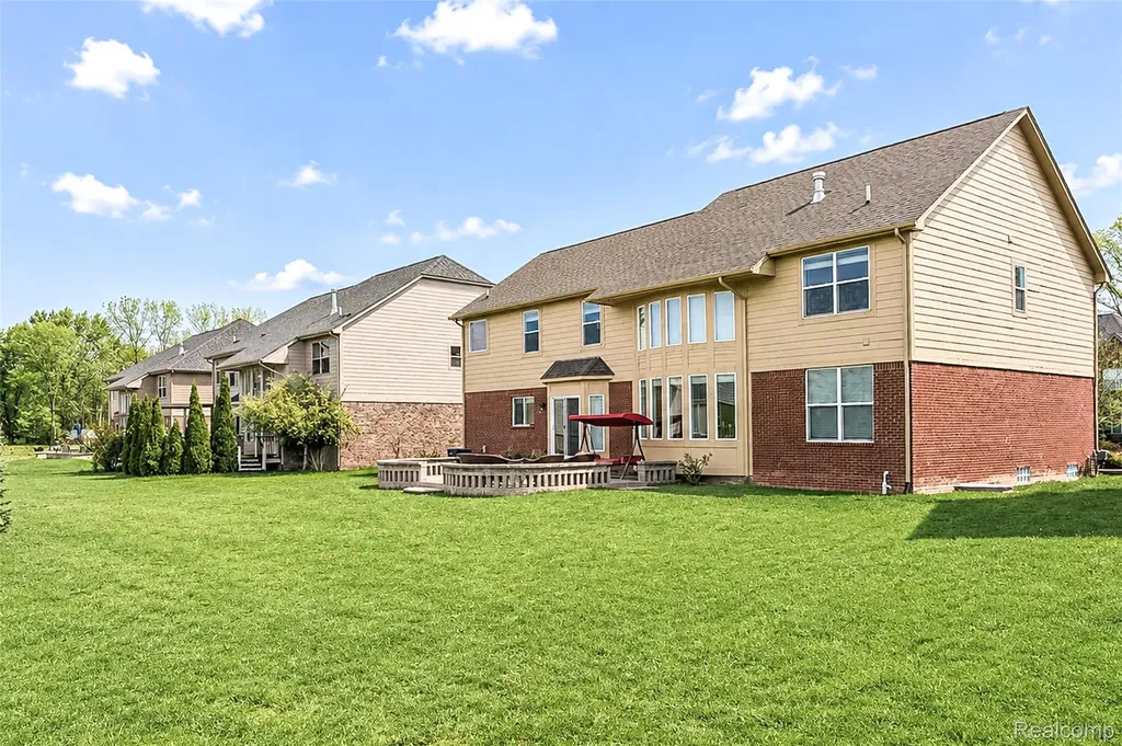 4119 Stonington Drive Troy City MI 48085