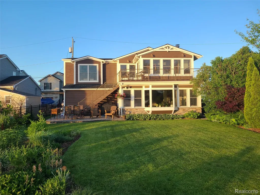 9568 Buckingham Street White Lake Charter Township MI 48386