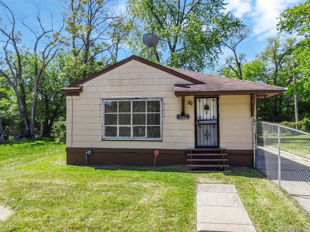 8539 Desoto Street Detroit City MI 48238
