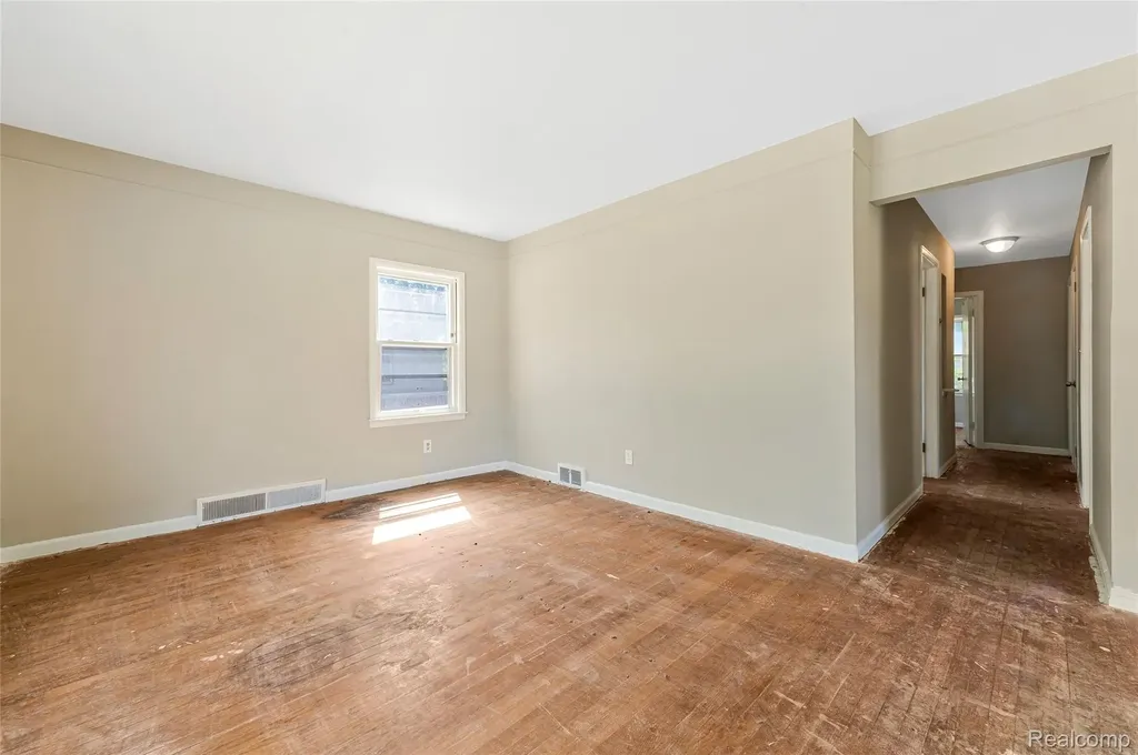 8539 Desoto Street Detroit City MI 48238