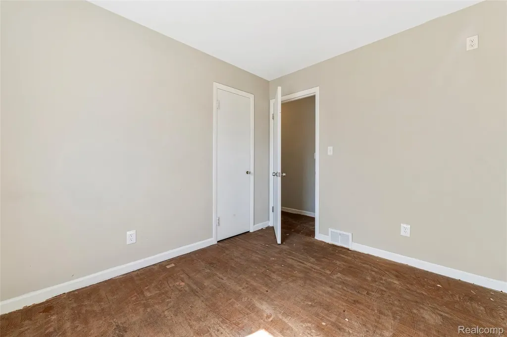 8539 Desoto Street Detroit City MI 48238