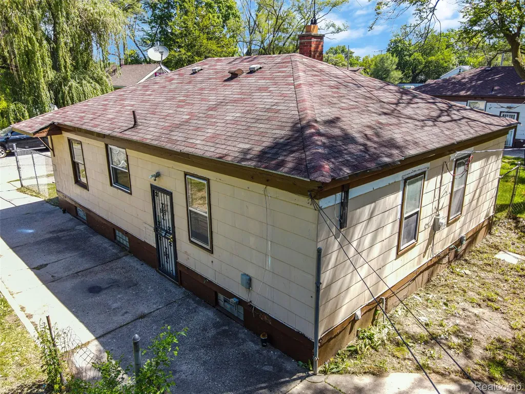 8539 Desoto Street Detroit City MI 48238