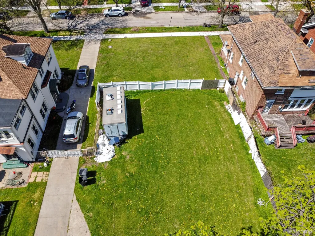 2231 N La Salle Gardens Detroit City MI 48206