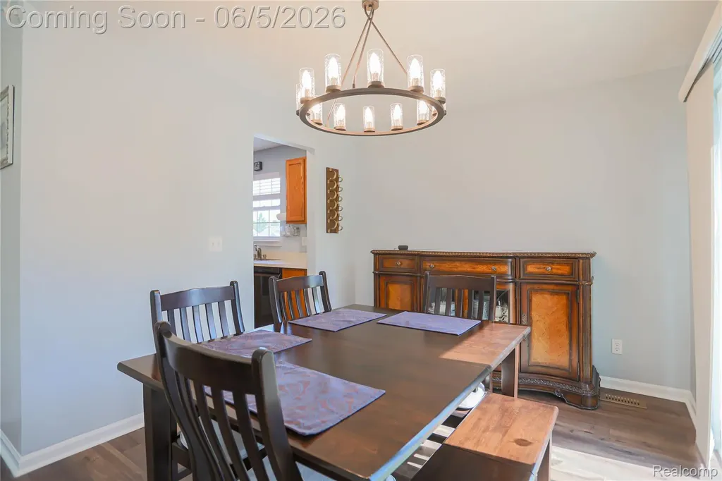 1859 Flagstone Circle Rochester City MI 48307