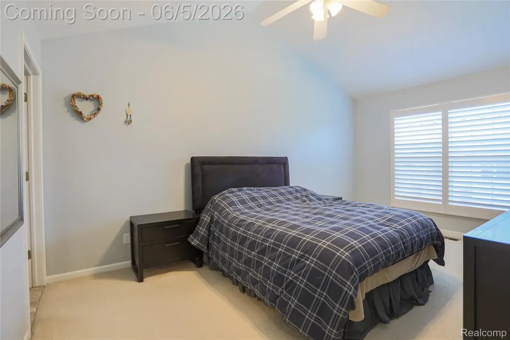 1859 Flagstone Circle Rochester City MI 48307