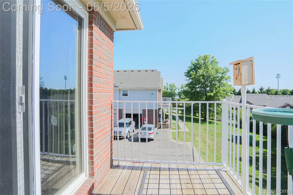 1859 Flagstone Circle Rochester City MI 48307